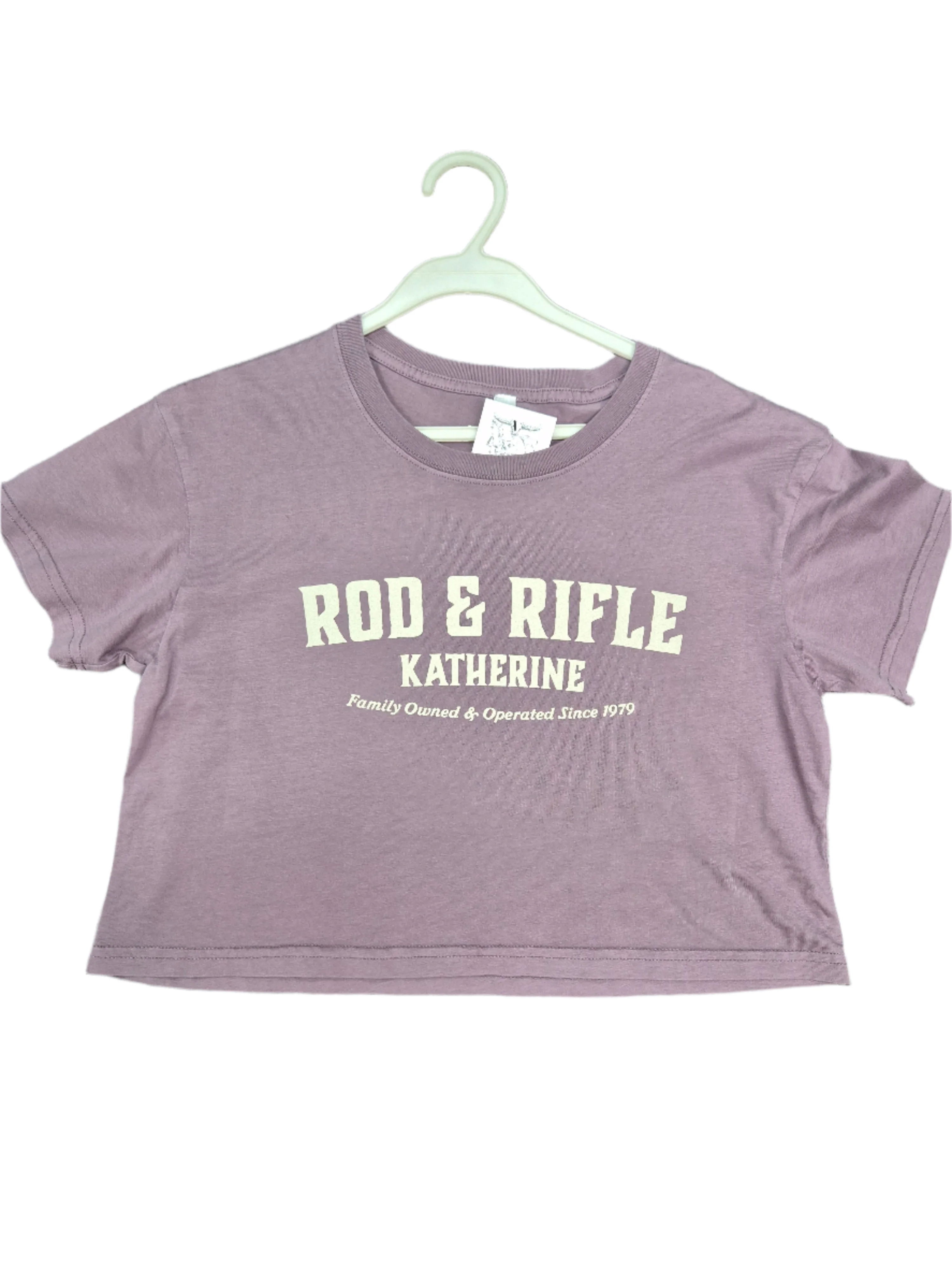 Rod and Rifle Cropped Shirt - Image 3