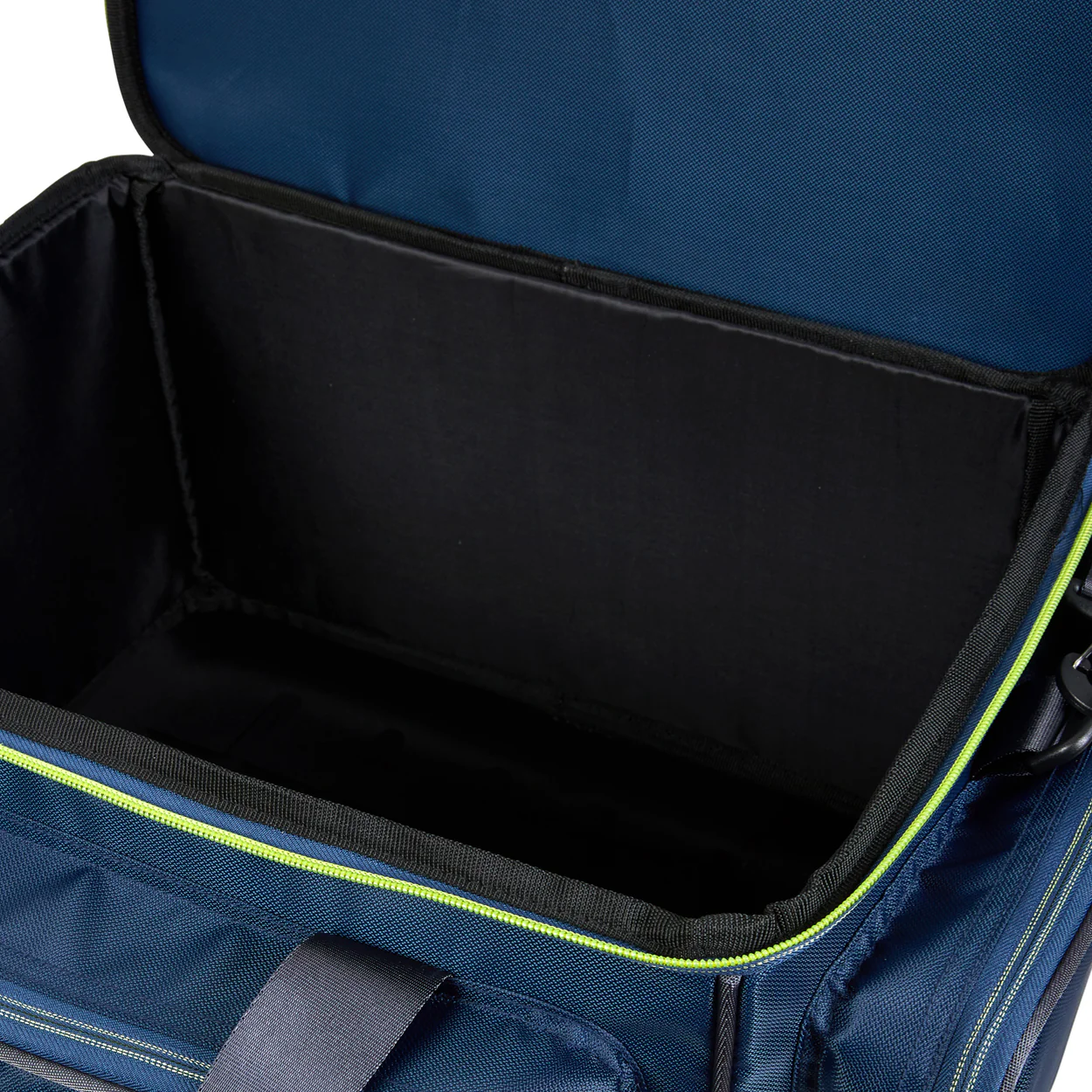 Shimano Tackle Bag Hard Top - Image 3